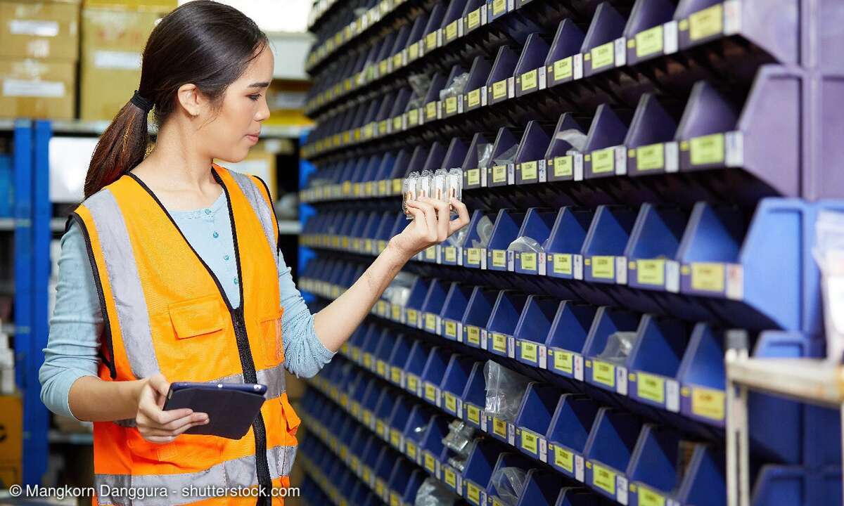 Regallager für Bauteile