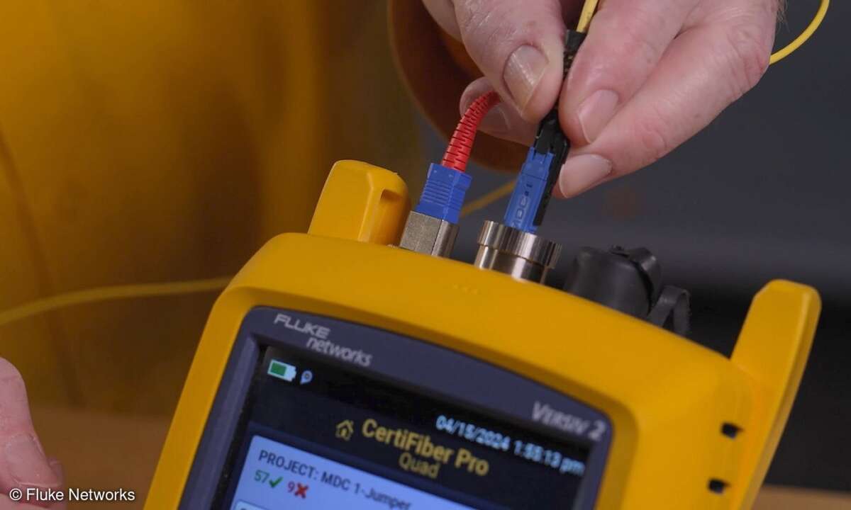 Neue Steckverbinder mit sehr kleinem Formfaktor (VSFF) werden in Anwendungen mit hoher Faserdichte immer beliebter. Sie müssen ordnungsgemäß getestet, geprüft und gereinigt werden, damit alles reibungslos funktioniert. 