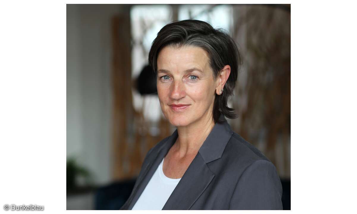 Janka Kreißl, Dunkelblau