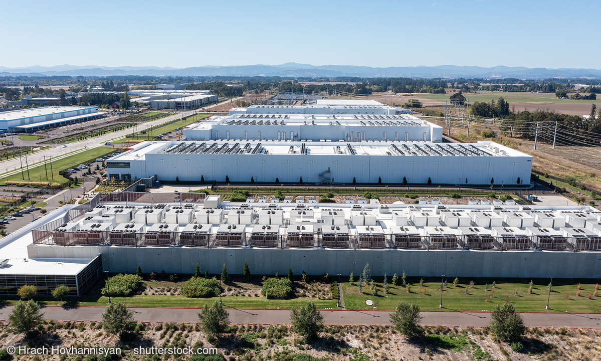 rechenzentrum-in-usa-bild-hrach-hovhannisyan-shutterstock-2685684165