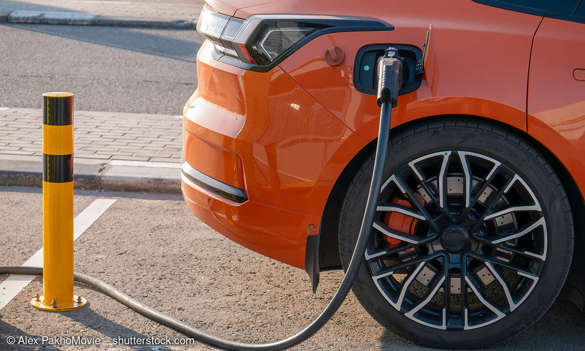 e-mobility-bild-alex-pakhomovie-shutterstock-2510703317