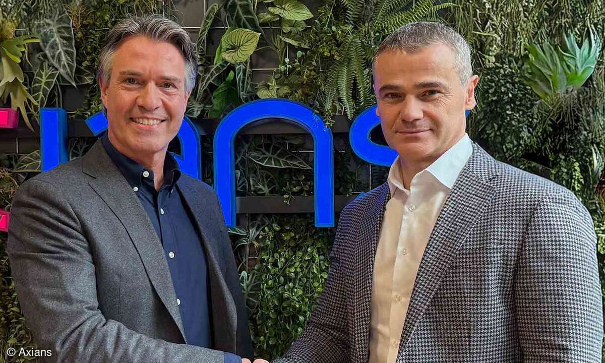 Jacques Diaz, COO Axians Deutschland (links) und Burim Mirakaj, CEO Vinci Energies DACH & CEE ICT 